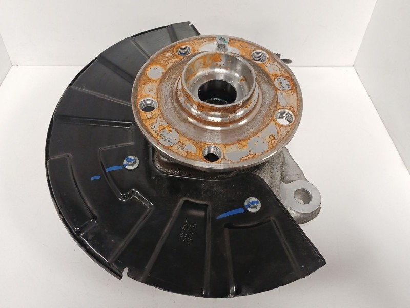 Recambio de mangueta delantera derecha para mg mg3 hybrid+ 1.5 referencia OEM IAM 10147653  