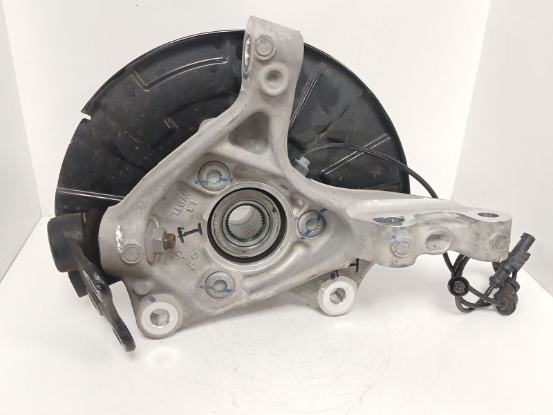 Recambio de mangueta delantera izquierda para mg mg3 hybrid+ 1.5 referencia OEM IAM 10828606  