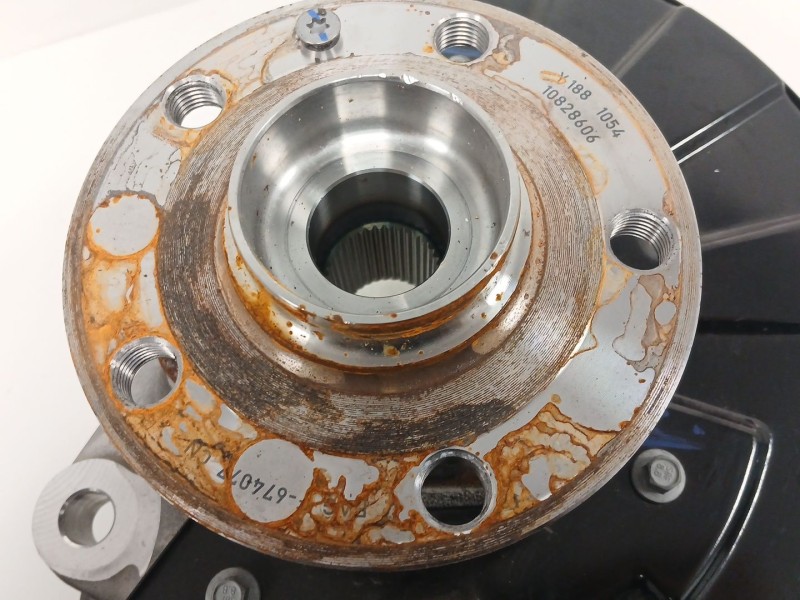 Recambio de mangueta delantera izquierda para mg mg3 hybrid+ 1.5 referencia OEM IAM 10828606  