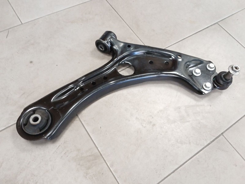 Recambio de brazo suspension inferior delantero derecho para mg mg3 hybrid+ 1.5 referencia OEM IAM   