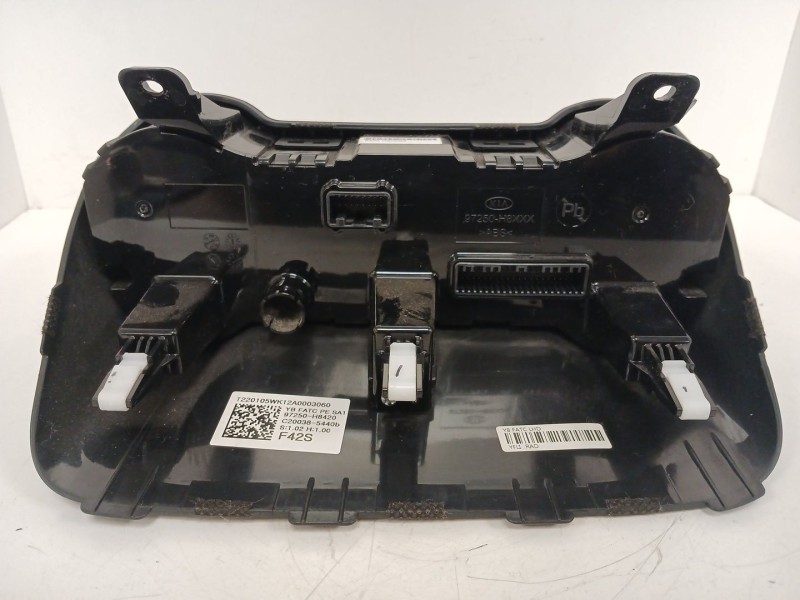 Recambio de mando climatizador para kia stonic (yb) 1.2 cvvt referencia OEM IAM 97250H8420 97250H8XXX 