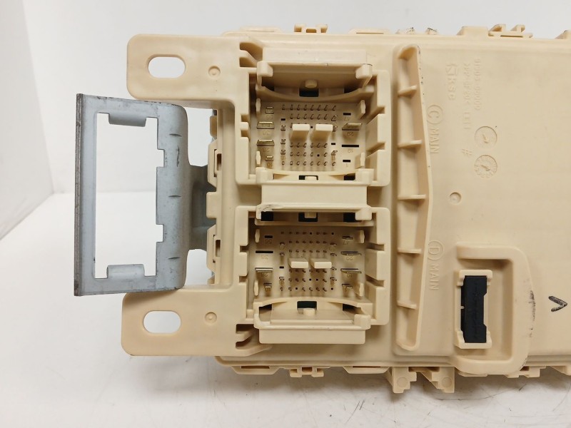 Recambio de caja reles / fusibles para kia stonic (yb) 1.2 cvvt referencia OEM IAM 91955H8570  