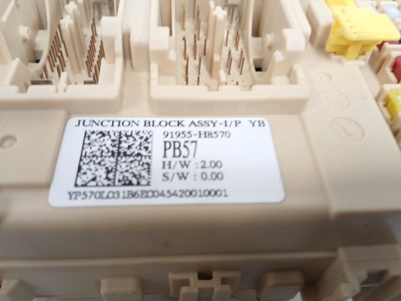Recambio de caja reles / fusibles para kia stonic (yb) 1.2 cvvt referencia OEM IAM 91955H8570  