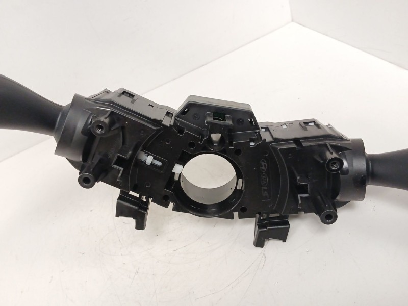 Recambio de mando luces para kia stonic (yb) 1.2 cvvt referencia OEM IAM 93404D4962  