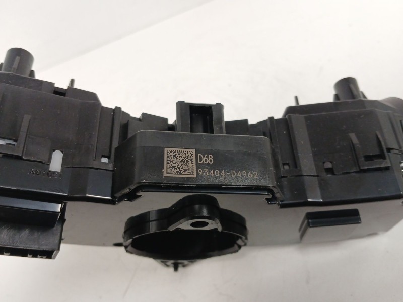 Recambio de mando luces para kia stonic (yb) 1.2 cvvt referencia OEM IAM 93404D4962  