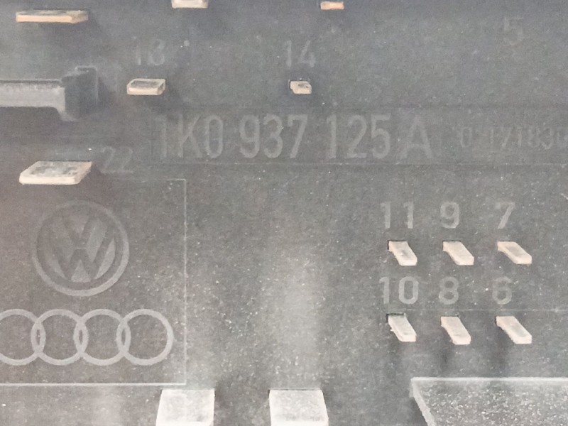 Recambio de caja reles / fusibles para seat leon (1p1) 1.9 tdi referencia OEM IAM 1K0937125A  
