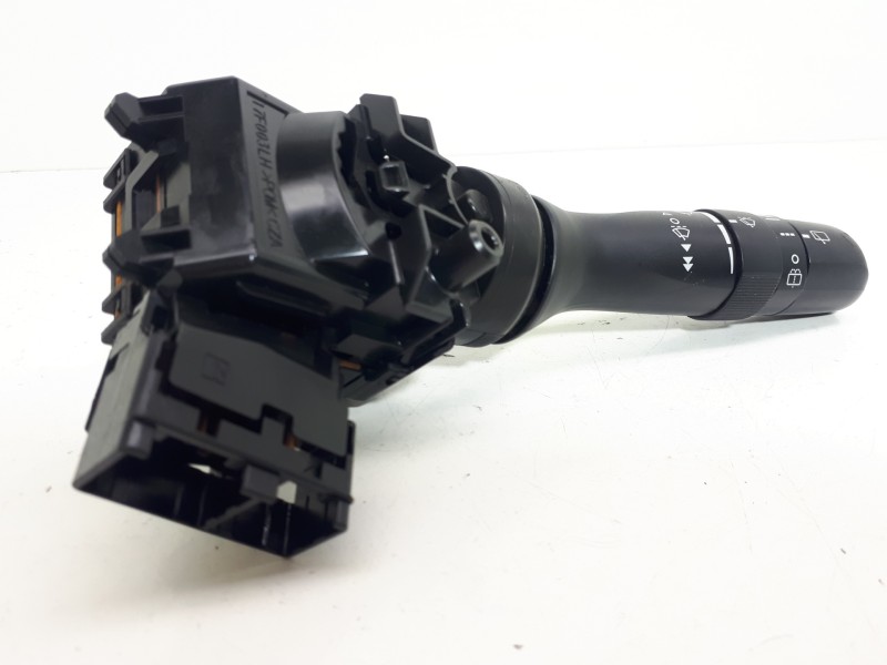 Recambio de mando limpia para toyota auris luna+ referencia OEM IAM 0241117F582  