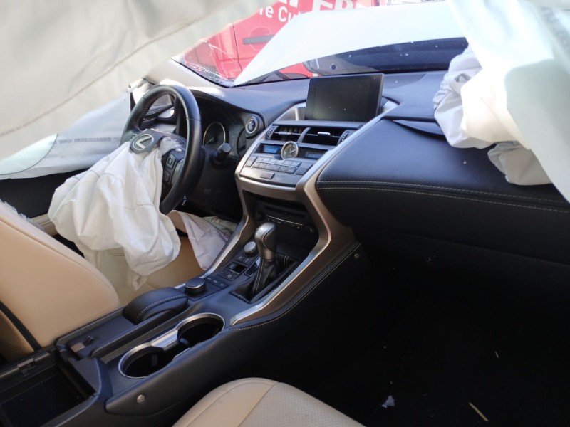 lexus nx (_z1_) del año 2017