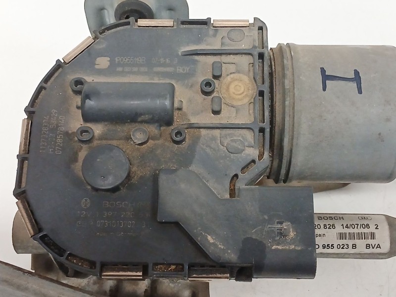 Recambio de motor limpia delantero para seat leon (1p1) 1.9 tdi referencia OEM IAM   