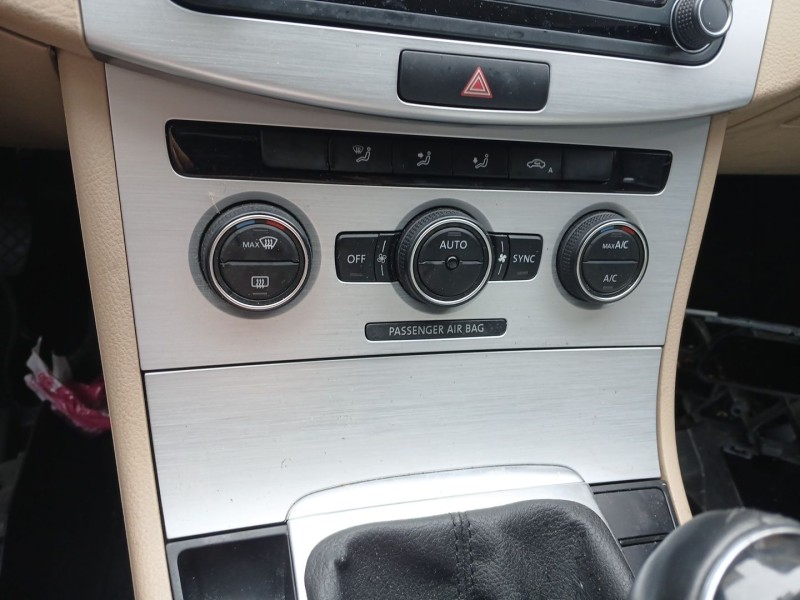 Recambio de mando climatizador para volkswagen cc b7 (358) 2.0 tdi referencia OEM IAM   