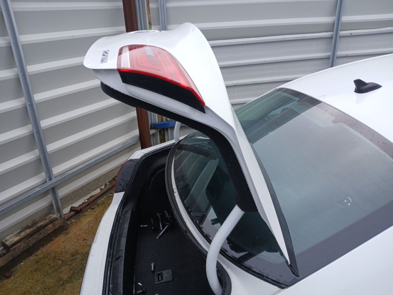 Recambio de porton trasero para volkswagen cc b7 (358) 2.0 tdi referencia OEM IAM   