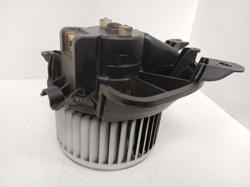 Recambio de motor calefaccion para opel corsa e (x15) 1.3 cdti (08, 68) referencia OEM IAM 13335075  