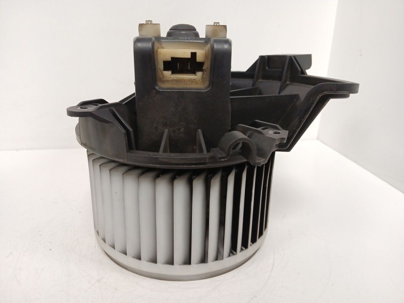 Recambio de motor calefaccion para opel corsa e (x15) 1.3 cdti (08, 68) referencia OEM IAM 13335075  