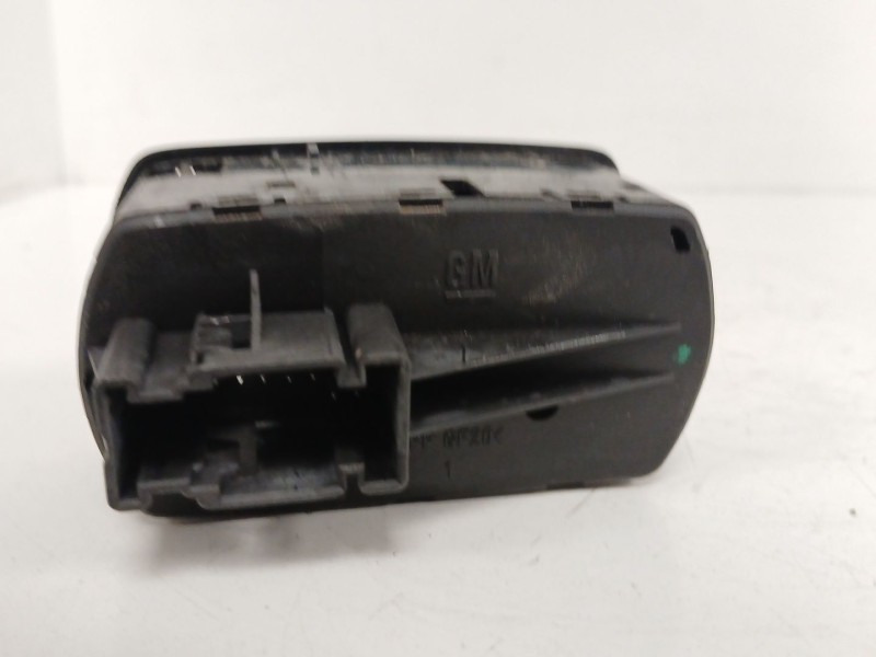 Recambio de mando elevalunas delantero izquierdo para opel corsa e (x15) 1.3 cdti (08, 68) referencia OEM IAM   