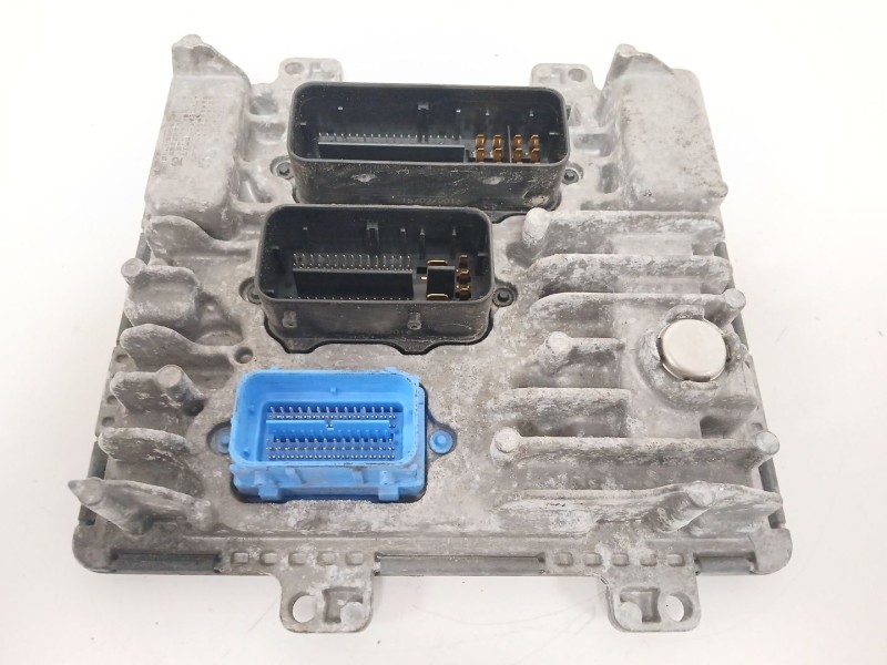 Recambio de centralita motor uce para opel corsa e (x15) 1.3 cdti (08, 68) referencia OEM IAM 55496160 395357783 