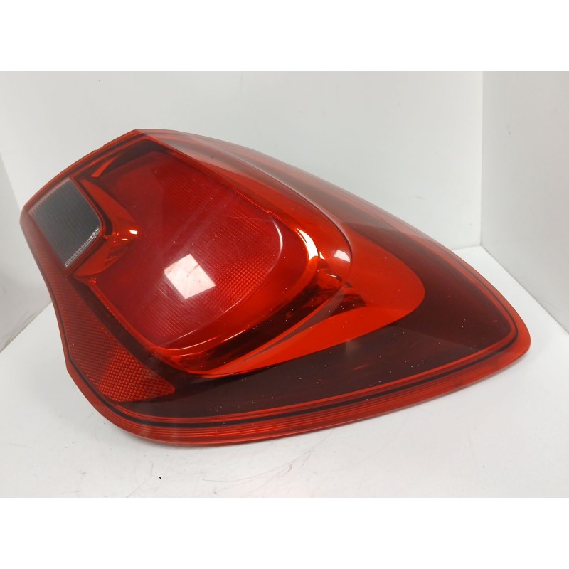 Recambio de piloto trasero derecho para opel corsa e (x15) 1.3 cdti (08, 68) referencia OEM IAM 39012628 460034366 