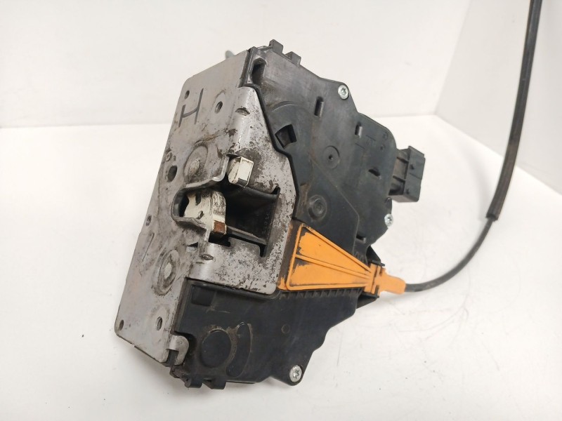 Recambio de cerradura puerta delantera izquierda para opel corsa e (x15) 1.3 cdti (08, 68) referencia OEM IAM 13431841  