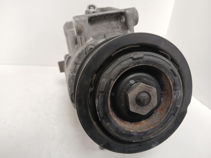 Recambio de compresor aire acondicionado para audi a5 sportback (8ta) 2.0 tdi quattro referencia OEM IAM 8K0260805L  