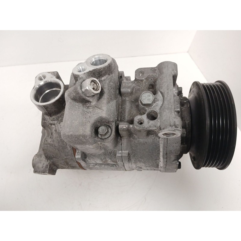 Recambio de compresor aire acondicionado para audi a5 sportback (8ta) 2.0 tdi quattro referencia OEM IAM 8K0260805L  