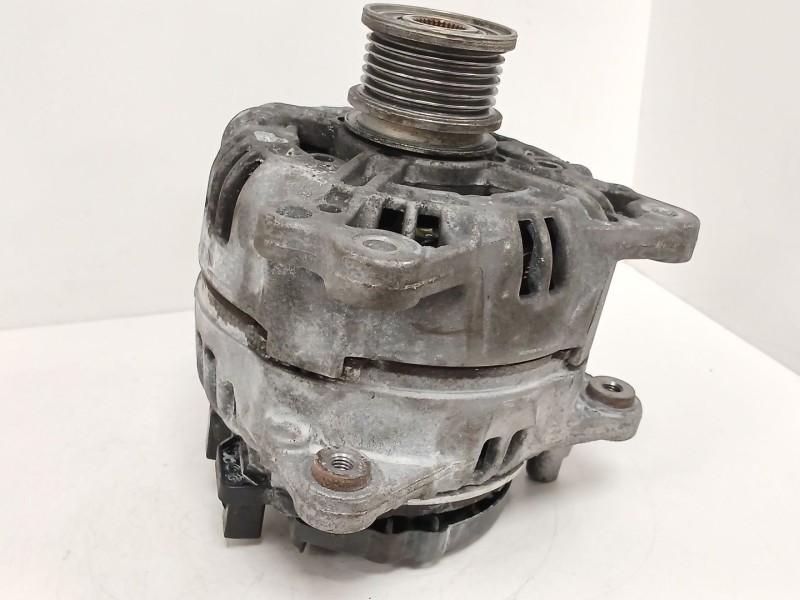 Recambio de alternador para audi a5 sportback (8ta) 2.0 tdi quattro referencia OEM IAM 03G903016F 0124525114 