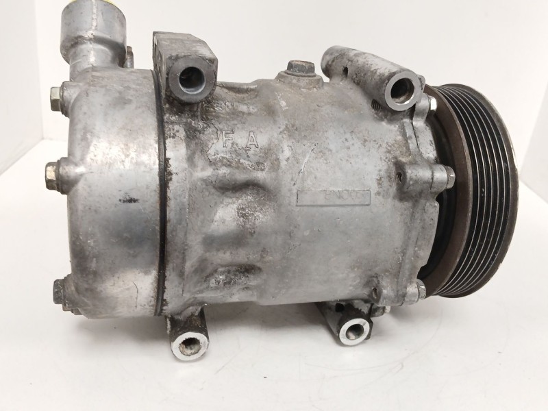 Recambio de compresor aire acondicionado para citroën xsara picasso (n68) 1.6 hdi referencia OEM IAM 9686061780 5137511845 SD7V1