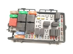 Recambio de caja reles / fusibles para opel corsa d cosmo referencia OEM IAM 13217394  