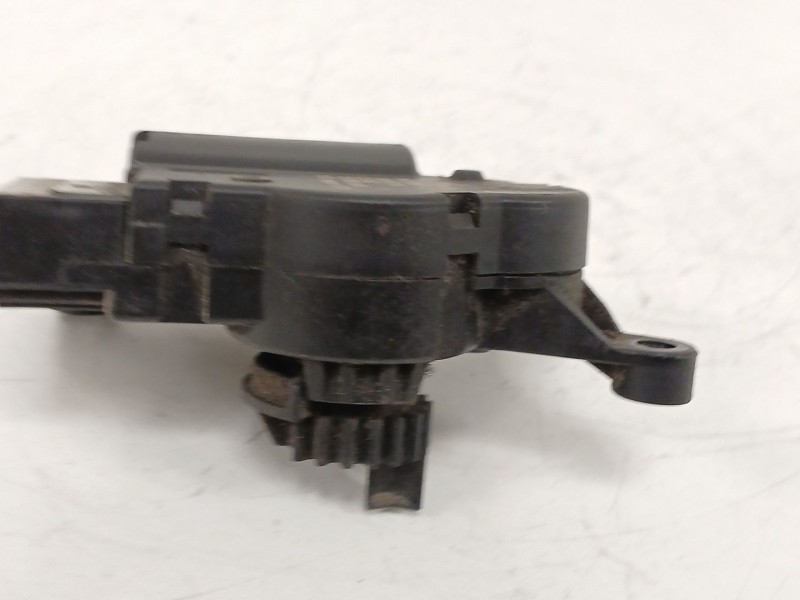 Recambio de motor apertura trampillas climatizador para seat leon (5f1) 1.6 tdi referencia OEM IAM 5Q0907511K  