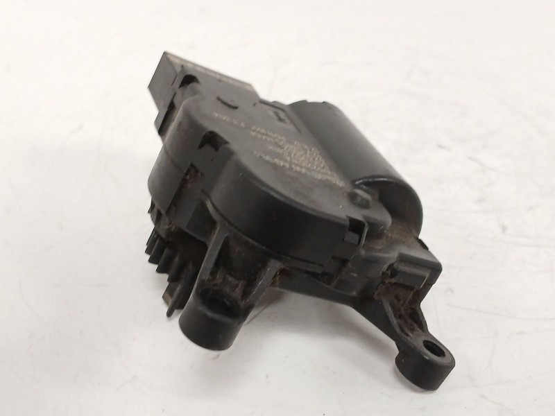 Recambio de motor apertura trampillas climatizador para seat leon (5f1) 1.6 tdi referencia OEM IAM 5Q0907511K  