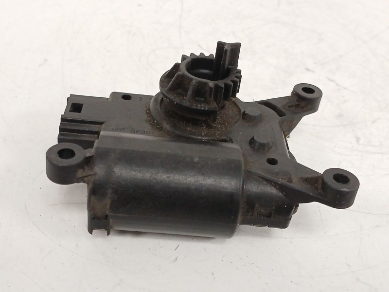 Recambio de motor apertura trampillas climatizador para seat leon (5f1) 1.6 tdi referencia OEM IAM 5Q0907511K  