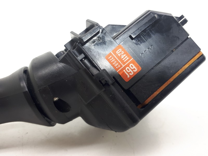 Recambio de mando limpia para toyota auris luna+ referencia OEM IAM 0241117F582  