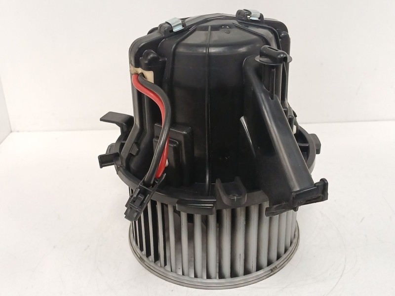 Recambio de motor calefaccion para audi a5 sportback (8ta) 2.0 tdi quattro referencia OEM IAM U0852003  