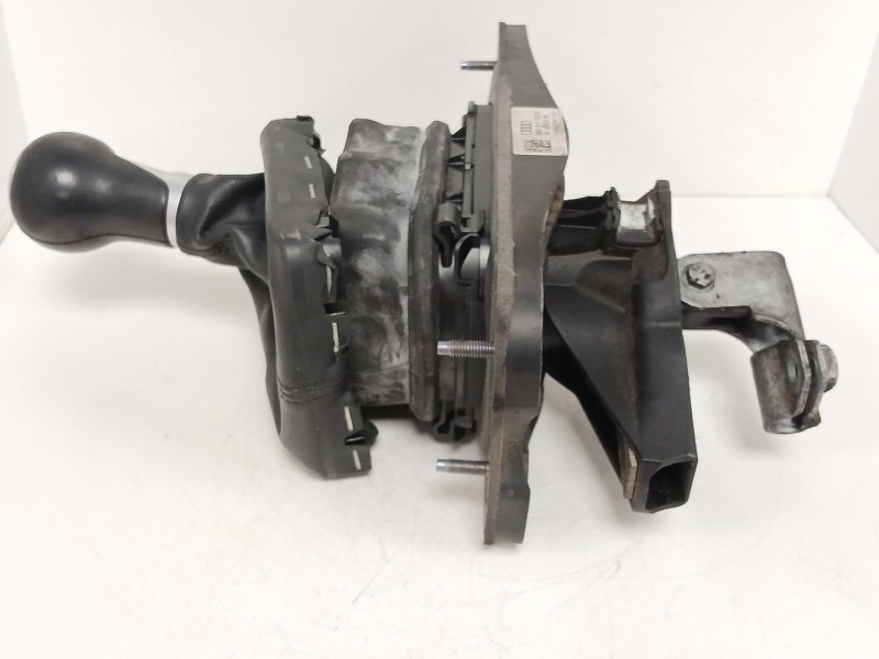 Recambio de palanca cambio para audi a5 sportback (8ta) 2.0 tdi quattro referencia OEM IAM 8K0711025P  