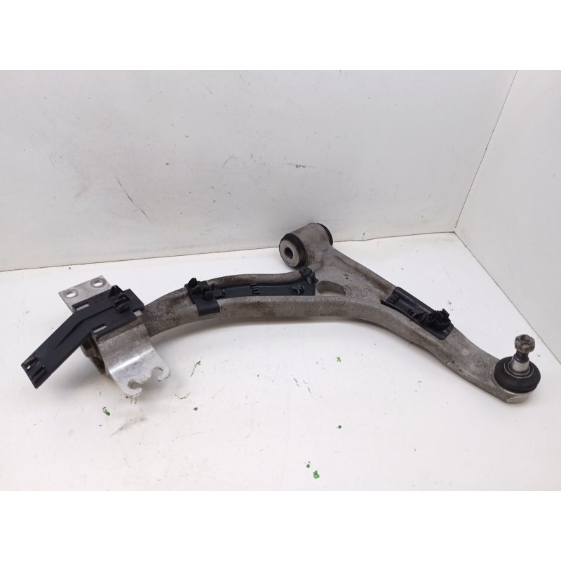 Recambio de brazo suspension superior delantero izquierdo para mercedes-benz clase a (w176) a 180 cdi (176.000) referencia OEM I