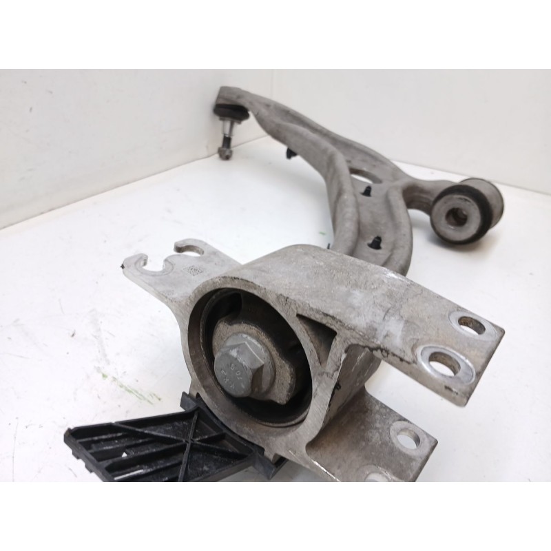 Recambio de brazo suspension superior delantero izquierdo para mercedes-benz clase a (w176) a 180 cdi (176.000) referencia OEM I