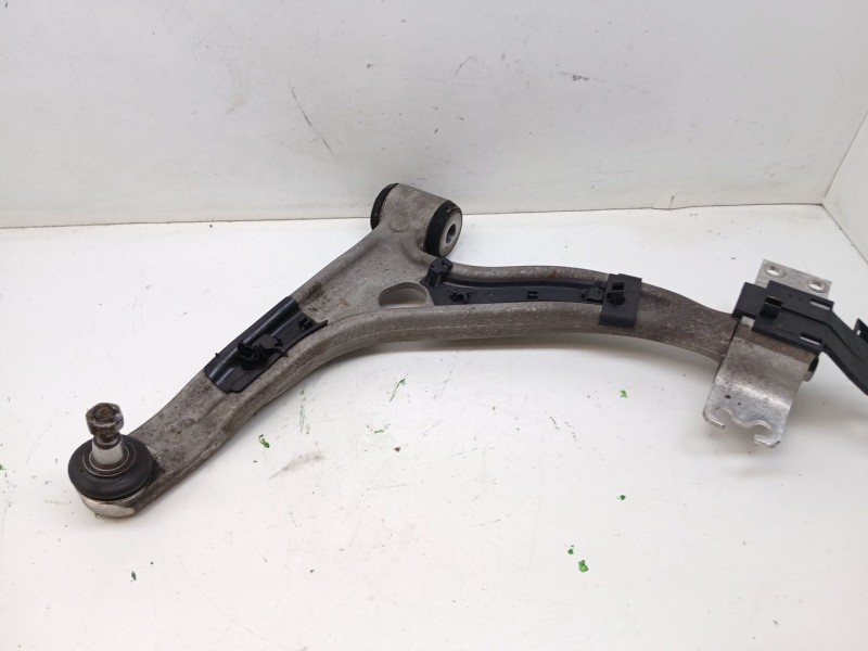 Recambio de brazo suspension inferior delantero izquierdo para mercedes-benz clase a (w176) a 180 cdi (176.000) referencia OEM I