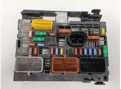 Recambio de caja reles / fusibles para peugeot partner tepee 1.6 hdi 90 referencia OEM IAM 9807028780  