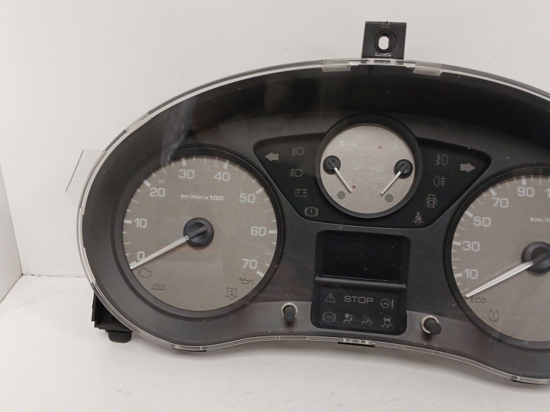 Recambio de cuadro instrumentos para peugeot partner tepee 1.6 hdi 90 referencia OEM IAM 9801640880  