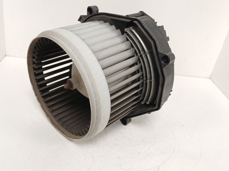 Recambio de motor calefaccion para peugeot partner tepee 1.6 hdi 90 referencia OEM IAM A43001400  