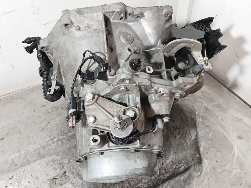 Recambio de caja cambios para peugeot partner tepee 1.6 hdi 90 referencia OEM IAM 20ET07 8162634B 