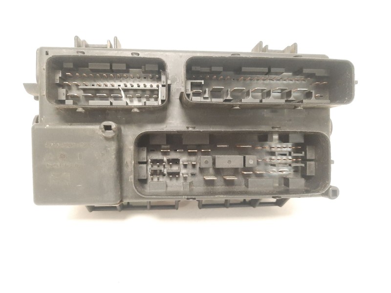 Recambio de caja reles / fusibles para opel corsa d cosmo referencia OEM IAM 13217394  