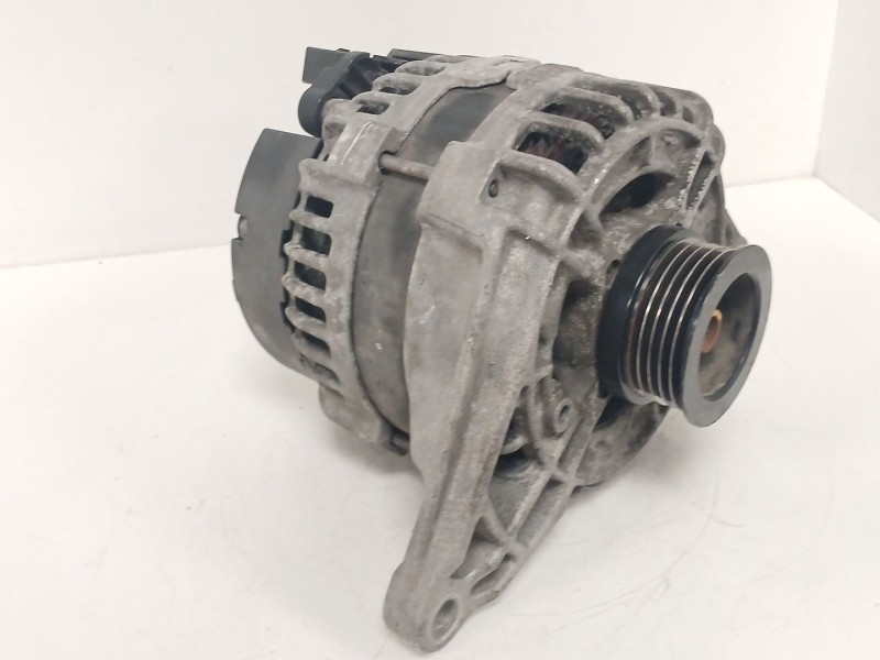 Recambio de alternador para mercedes-benz clase a (w176) a 180 cdi (176.000) referencia OEM IAM A0009063322 0125711028 