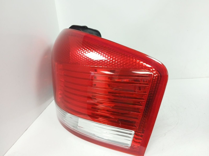 Recambio de piloto trasero derecho para audi a3 (8p1) 2.0 tdi 16v referencia OEM IAM   