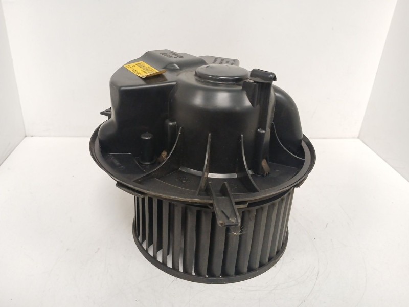 Recambio de motor calefaccion para audi a3 (8p1) 2.0 tdi 16v referencia OEM IAM 1K1820015 F983228M 