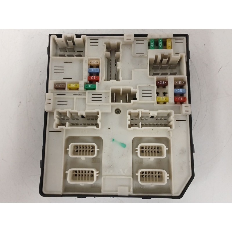 Recambio de caja reles / fusibles para renault laguna iii (bt0/1) 2.0 dci (bt07, bt0j, bt14, bt1a, bt1s) referencia OEM IAM USM2