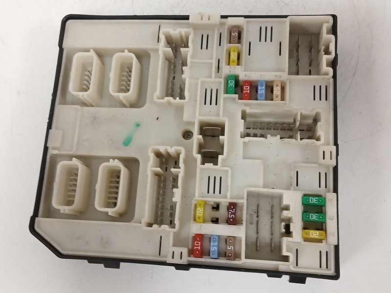 Recambio de caja reles / fusibles para renault laguna iii (bt0/1) 2.0 dci (bt07, bt0j, bt14, bt1a, bt1s) referencia OEM IAM USM2
