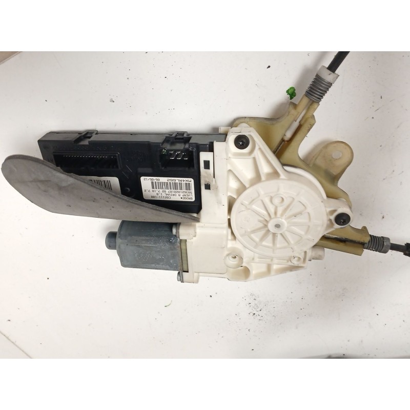 Recambio de elevalunas delantero izquierdo para renault laguna iii (bt0/1) 2.0 dci (bt07, bt0j, bt14, bt1a, bt1s) referencia OEM