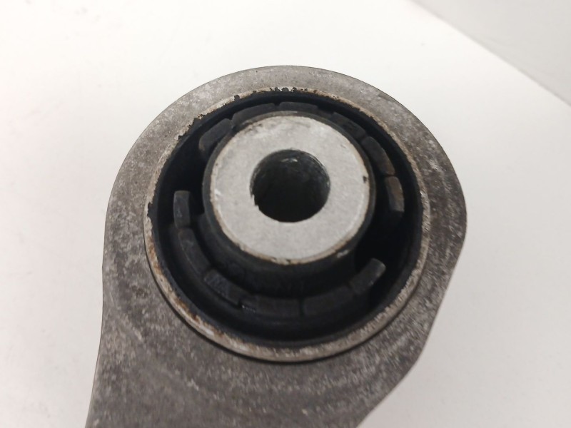 Recambio de brazo suspension inferior delantero derecho para audi a5 sportback (8ta) 2.0 tdi quattro referencia OEM IAM 8K040715