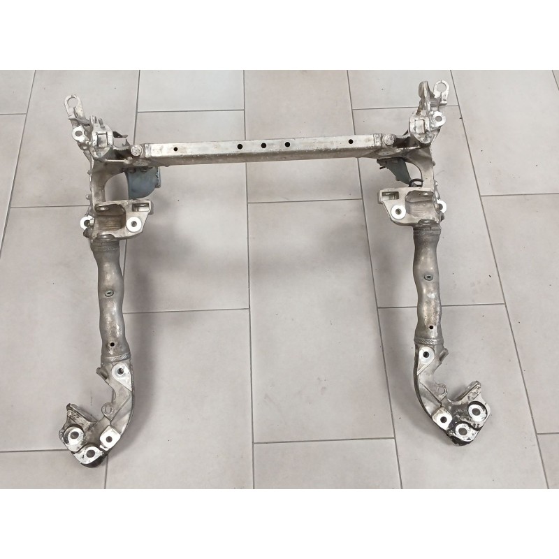 Recambio de puente delantero para audi a5 sportback (8ta) 2.0 tdi quattro referencia OEM IAM   