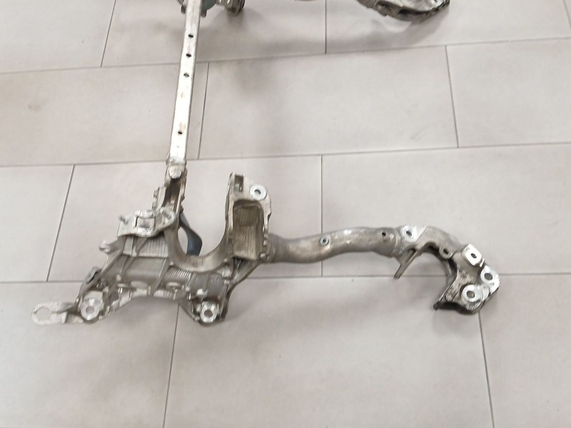 Recambio de puente delantero para audi a5 sportback (8ta) 2.0 tdi quattro referencia OEM IAM   