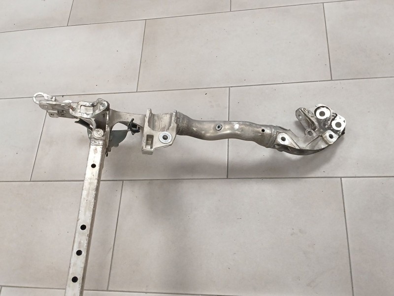 Recambio de puente delantero para audi a5 sportback (8ta) 2.0 tdi quattro referencia OEM IAM   